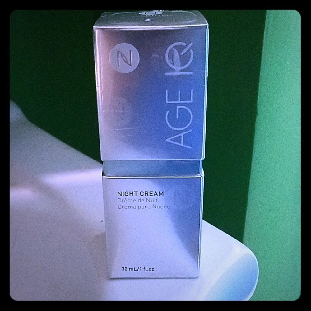 Nerium night cream